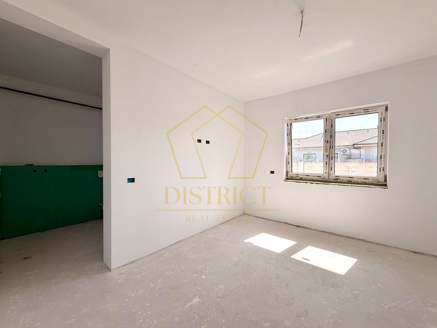 COM 0% Duplex cu 4 camere, despărțit prin camera tehnica | Mosnita Noua - Poză 3