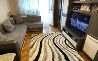 Apartament 3 camere, 70 mp, 2 bai, et.3, boxa, Cetate,  Mercur - Poză 1