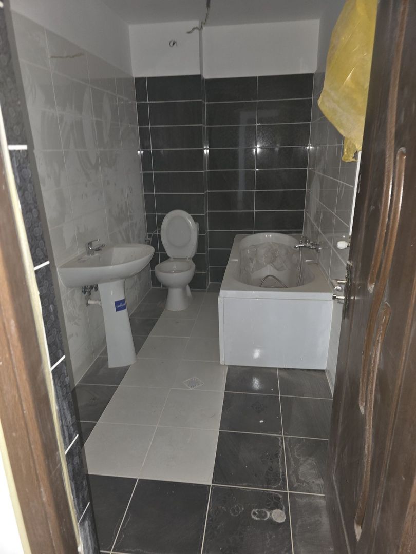 Apartament de vanzare - Poză 3
