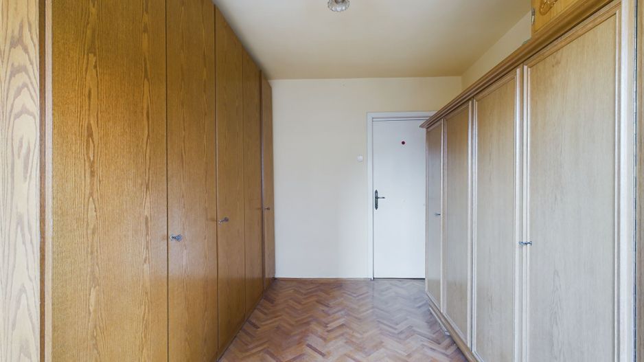 Apartament cu 3 camere, etaj intermediar - Poză 11