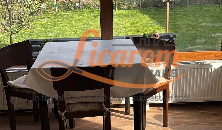 Proprietate saseasca cu 2 corpuri de casa, Comuna Vulcan,Brasov. - Poză 2
