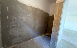 De vanzare Casa cu 3 Dormitoare/Semifinisata Teren 6.5Ari - Poză 8