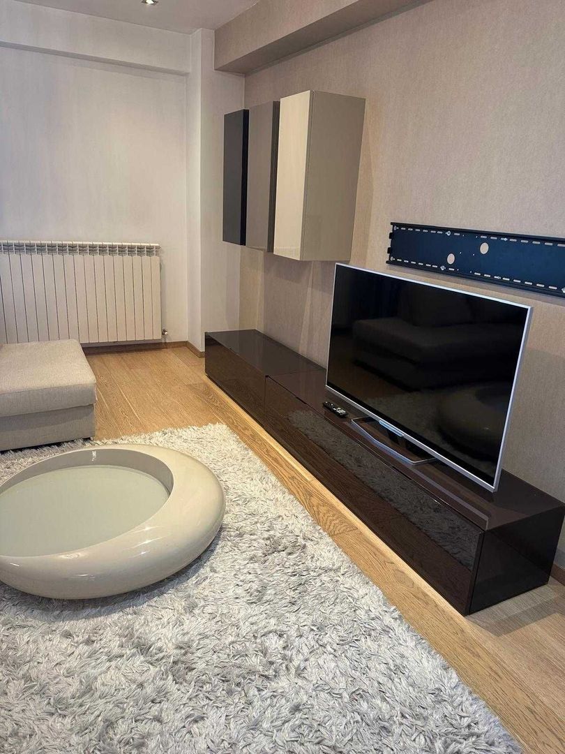 Penthouse cu terasă generoasă | 3 camere | Iancu Nicolae - Poză 2