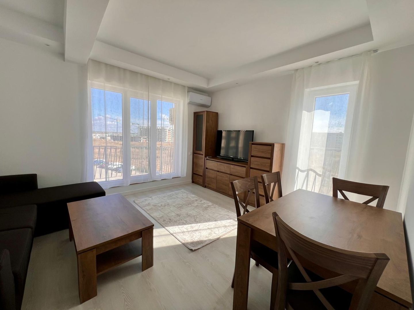 Apartament 3 camere Ansamblul Rezidential Cosmopolis - Poză 2