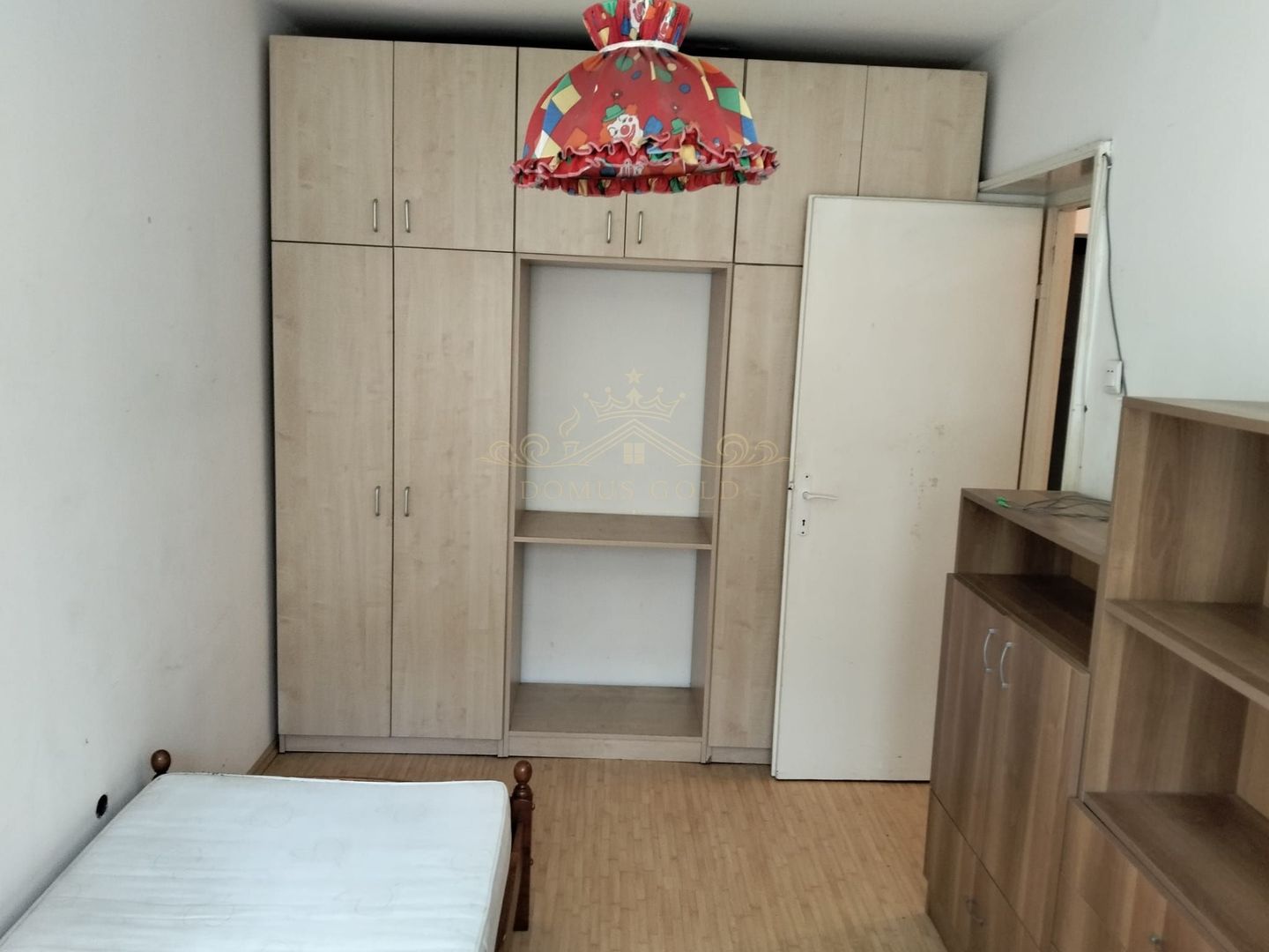 Vind apartament 3 camere in Gheorgheni . - Poză 48