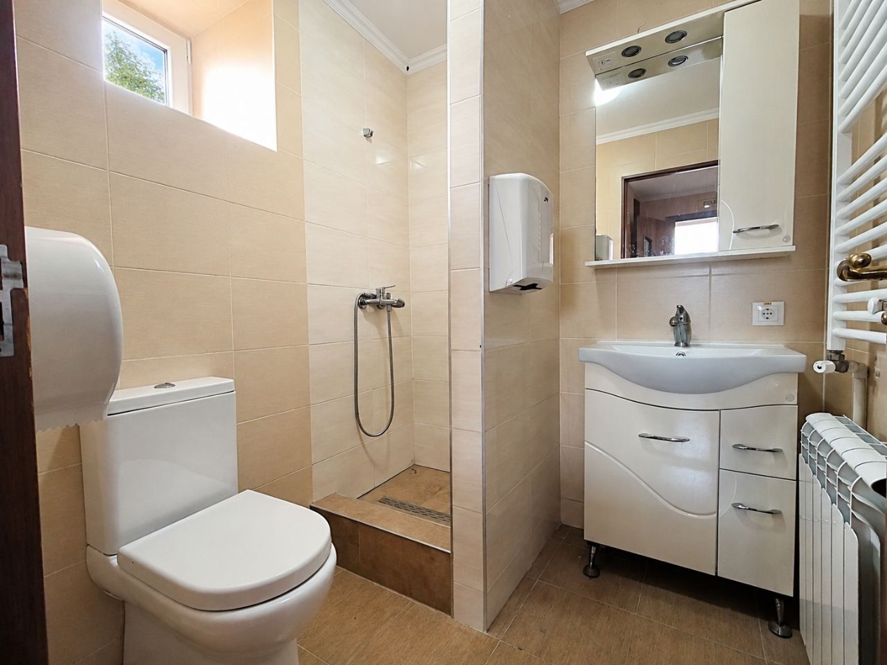 Casă 157,4 m² cu teren 15,3 ari – Holercani - Poză 38