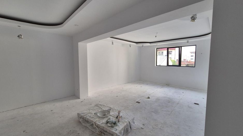 Oportunitate investitie - Vila renovata cu chiras in zona Bucurestii Noi - Poză 6