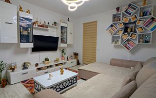 Metrou Bercen,  Apartament 2 camere, curte, decomandat, comision 0% - Poză 1