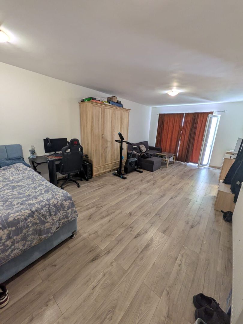 Apartament cu 1 cameră decomandat de vânzare – Zona Stejarului - Poză 1
