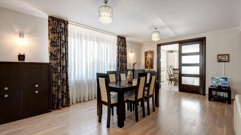 Casă modernă și spațioasă de vânzare în Bragadiru – ideală pentru familie - Poză 7