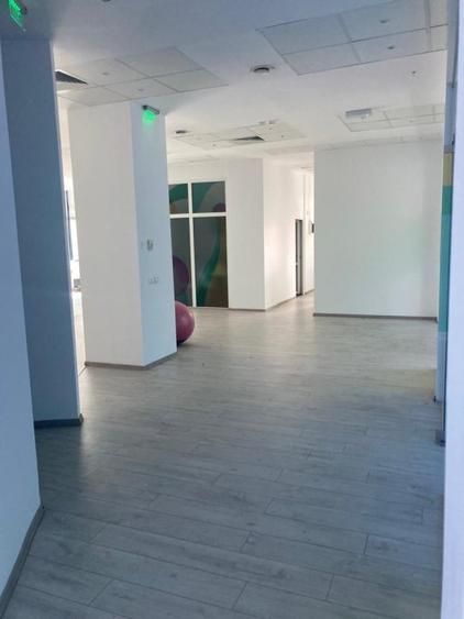 BRASADAS vinde Cladire de Birouri Inchiriat in Zona Unirii. - Poză 5