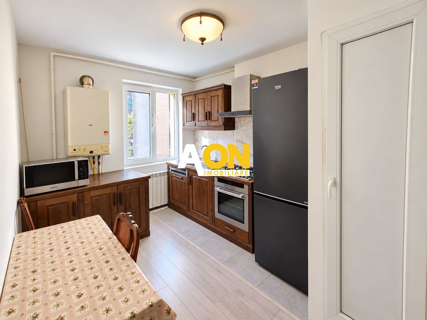 Apartament 2 camere, 53 mp utili, mobilat, utilat, etaj 3, Centru - Poză 2