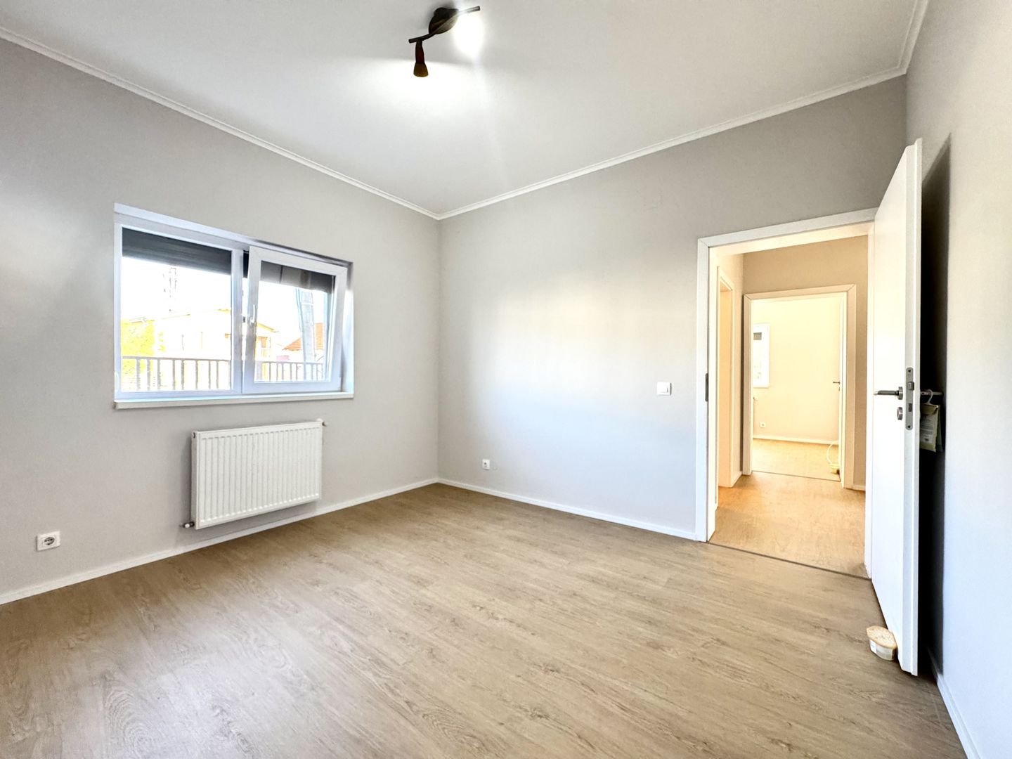 Apartament cu 3 camere | Parter | Terasă | Parcare | Braytim - Poză 9