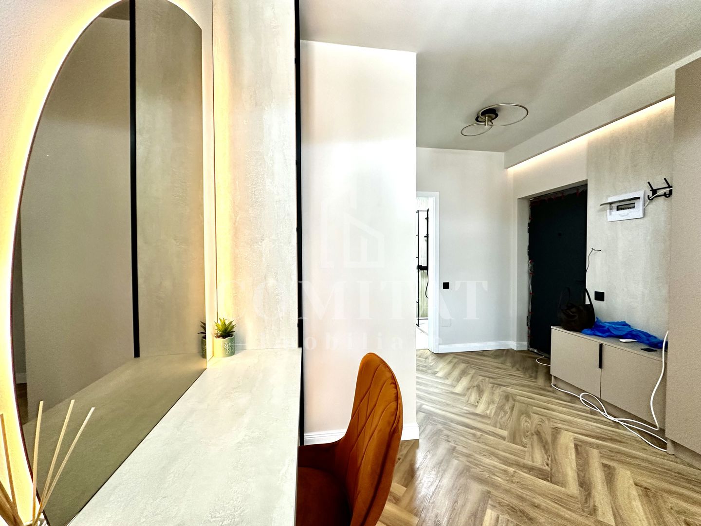 Apartament ultrafinisat | Etaj intermediar | Zona Str Tineretului - Poză 22