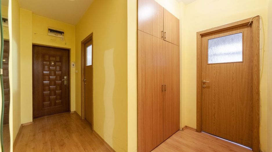 Dedeman-Big  3 camere parter inalt- bloc 2008 & parcare curte privata - Poză 13