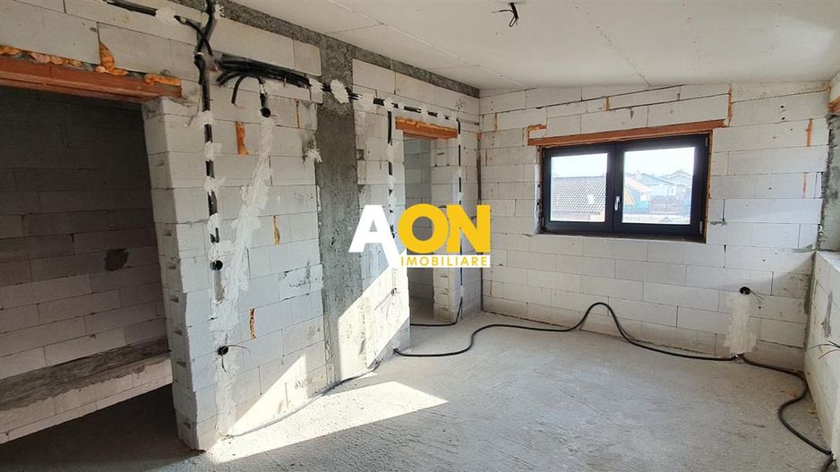 1/2 Duplex, 3 camere, 3 bai, 212 mp teren,  Alba - Micesti - Poză 8