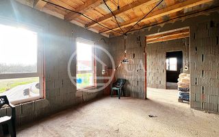 Casa de vanzare cu 3 camere in Girisu de Cris, Bihor - Poză 6