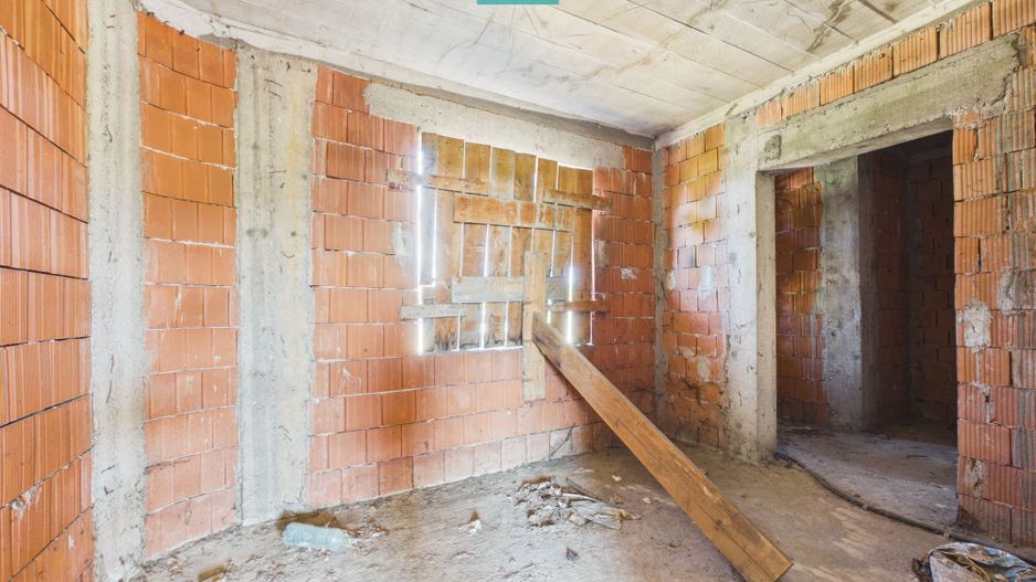 Vilă pe 3 niveluri și garaj 168mp în Zimandu Nou - Poză 3