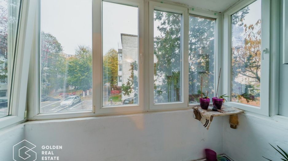 Apartament  4 camere, etaj 1, zona Vlaicu, centrală proprie, loc de parcare - Poză 14