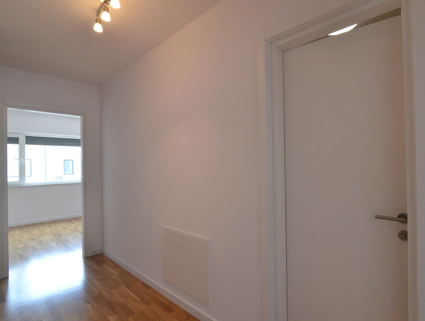 Inchiriem casa insiruita 5 camere partial mobilata - Poză 15