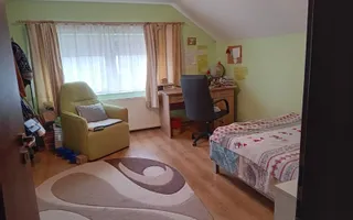 Casa cu etaj 113 mp utili curte libera 350mp garaj cu pod Gusterita - Poză 14