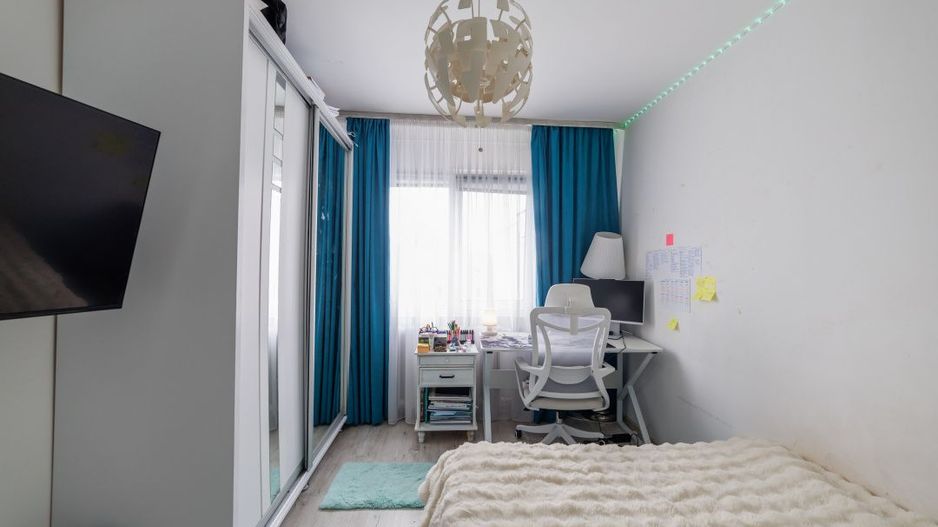 Apartament 2 camere semidecomandate, gata de mutat, Trivale - Poză 2