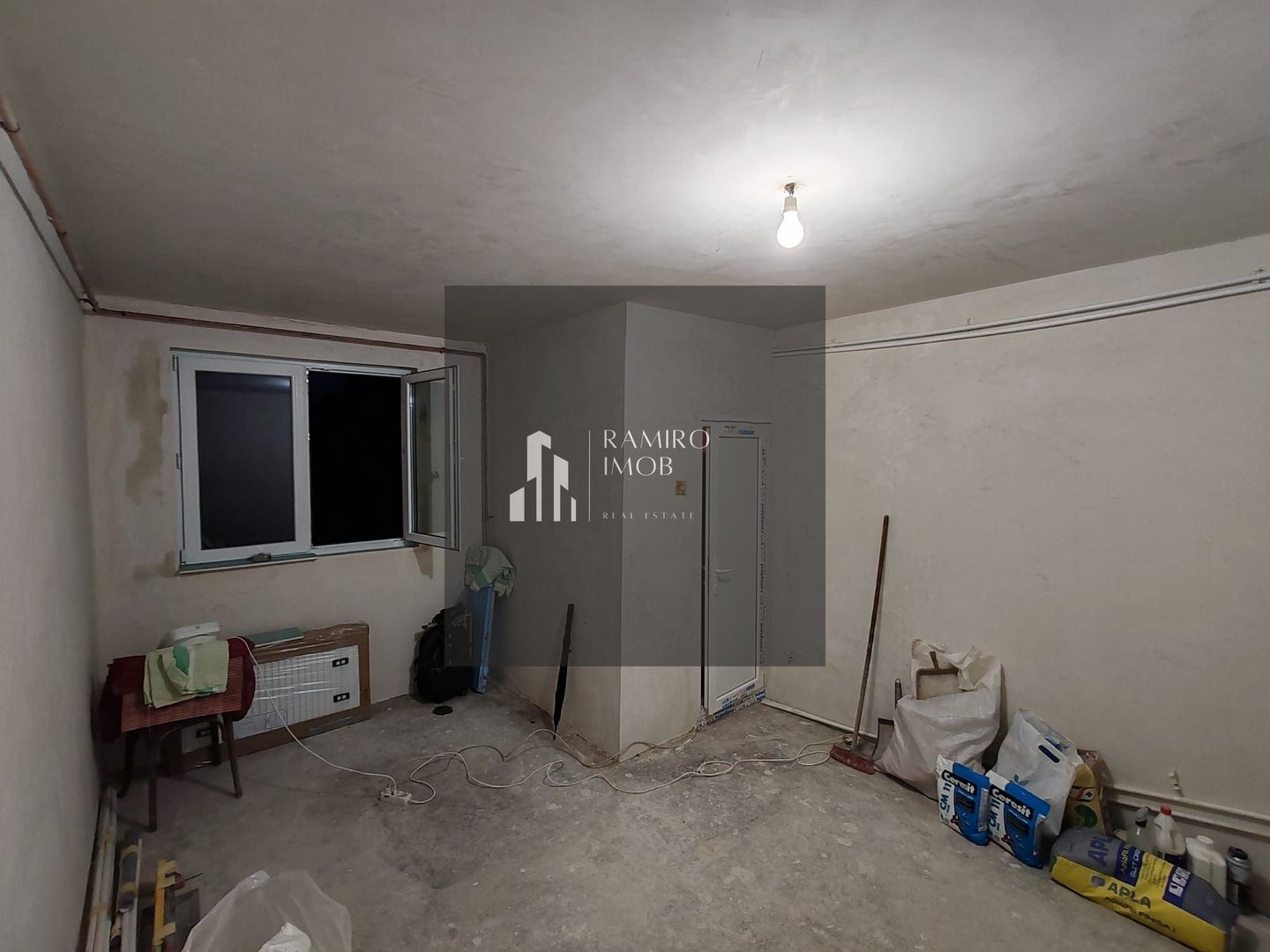 GARSONIERA EMIL RACOVITA/APARATORII PATRIEI, INVESTITIE - Poză 2