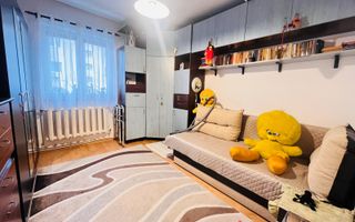 Apartament 3 camere Cetate-Closca, etaj 2, finisat - Poză 5