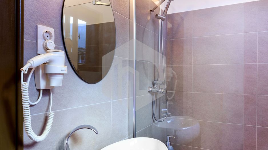 Apartament 3 camere de inchiriat ultracentral/Mobilat si utilat de lux - Poză 7