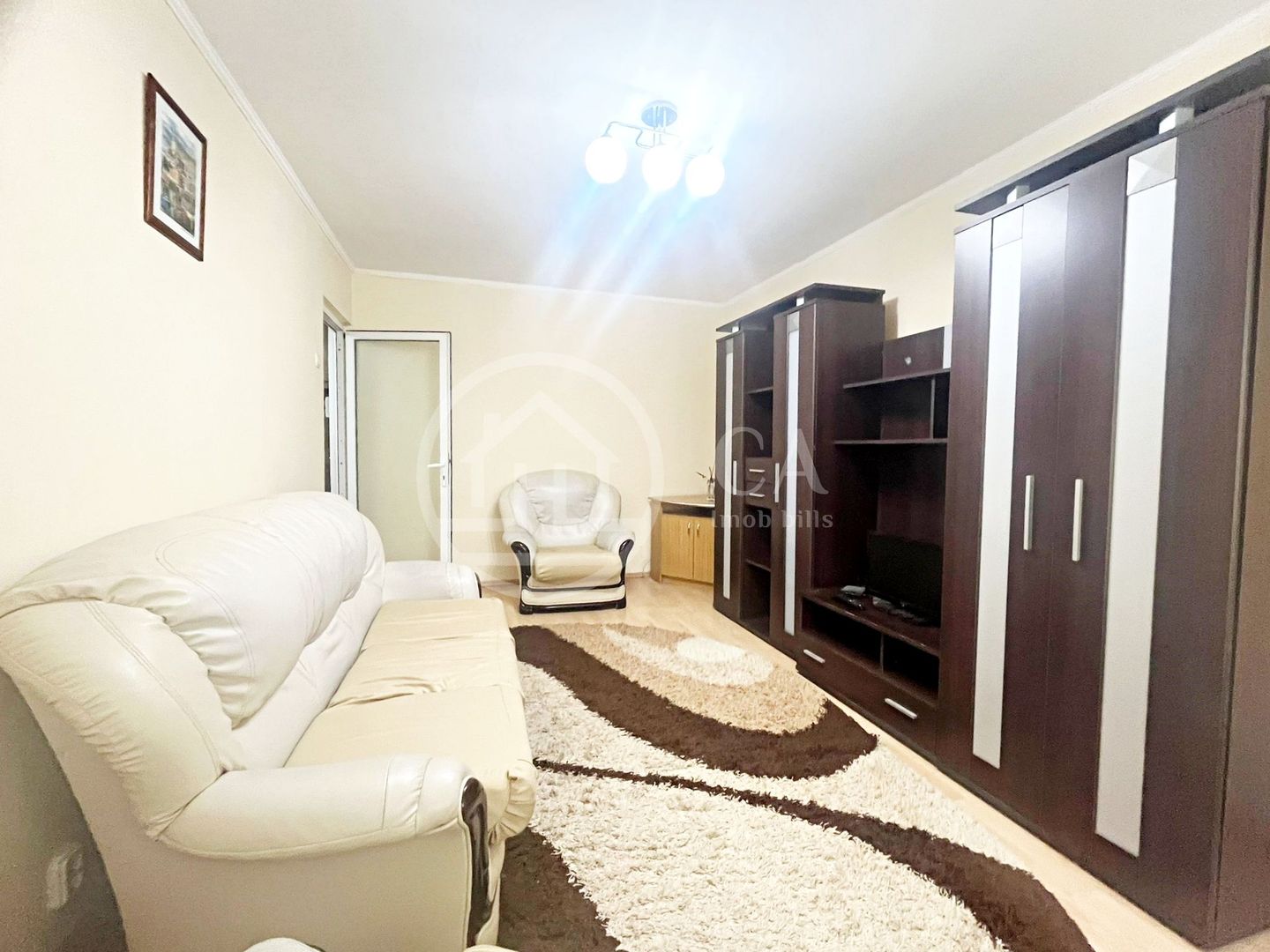 Apartament cu 3 camere de inchiriat in zona Rogerius, Oradea - Poză 2