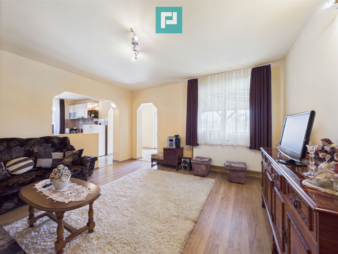 Vilă cochetă 4 camere P+M în Munar - Poză 8