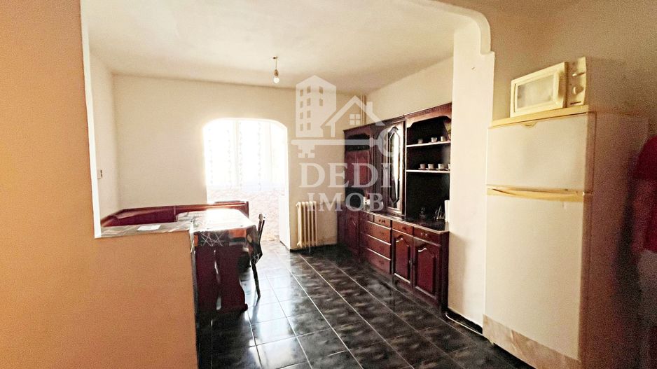 Apartament 3 camere de vanzare in zona Rogerius, Oradea - Poză 6