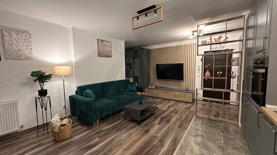 Apartament 2 camere utilat premium garaj subteran si balcon Central - Poză 3