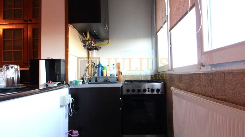 Apartament spatios, 3 camere, semidecomandat, Calea Buziasului - Poză 17