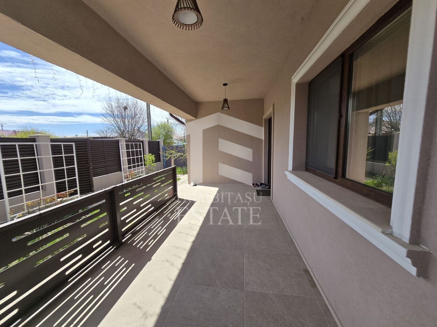 TUZLA - 3 camere | modern | lux | gata de mutat | complet mobilata - Poză 16