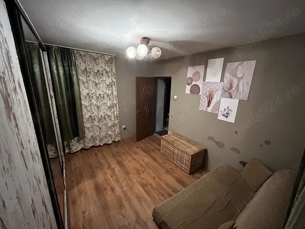 Apartament 3 camere de vânzare (parter) - Poză 1