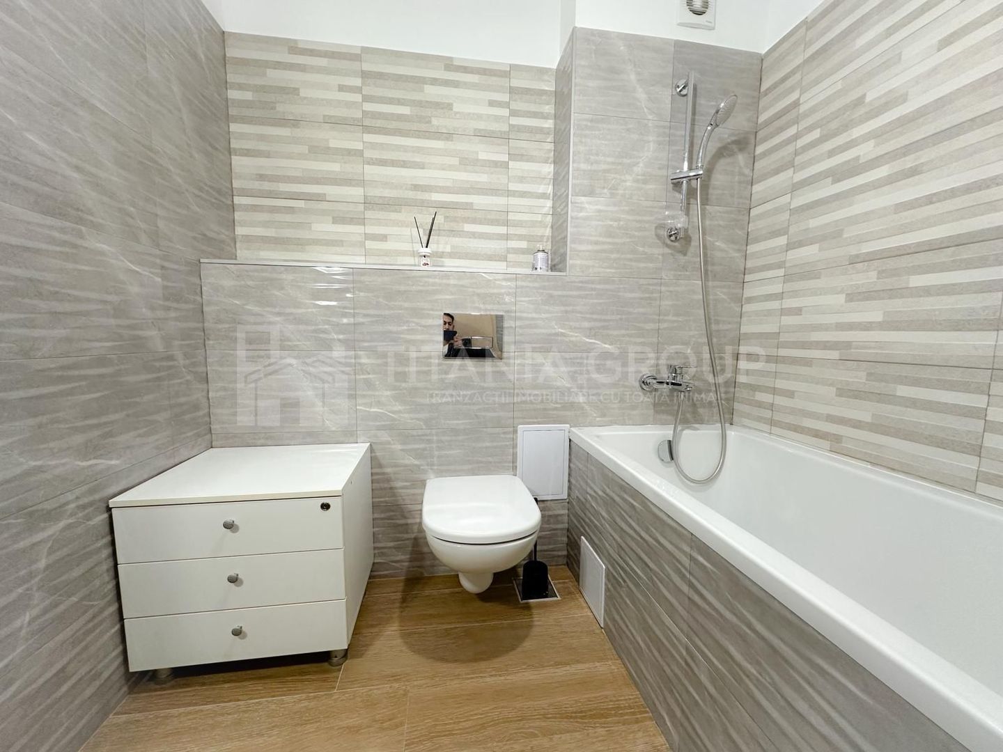 Apartament 2 camere,  decomandat, 2 locuri parcare, Tractorul - Poză 10