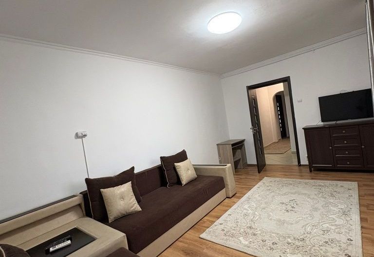 Inchiriere apartament 3 camere  confort 1 - Poză 1