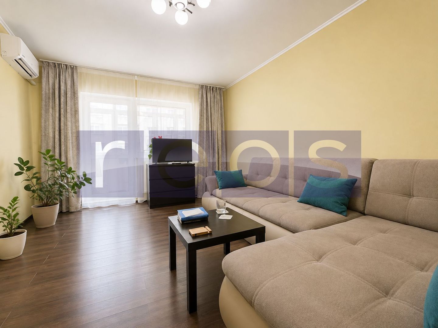 VANZARE 2 CAMERE | 55 MP | RENOVAT | TEIUL DOAMNEI - Poză 1