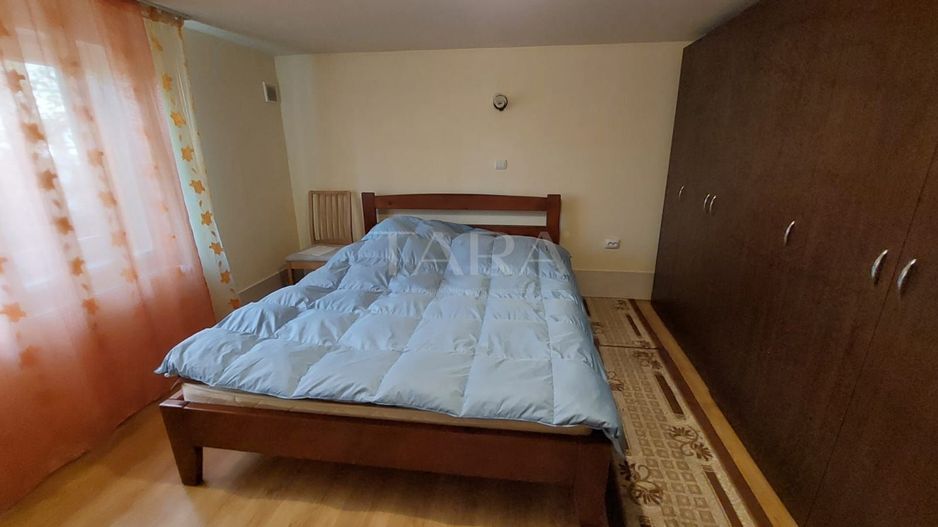 Casă cu potențial în Gruia – 4 camere, pod generos, zonă liniștită! - Poză 4