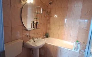 2 cam decomandat Calea Aradului , 500 m de Iulius Town - Poză 17