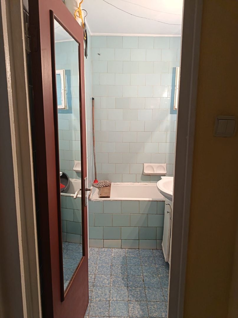 De vanzare apartament cu 2 camere, parter, micro 13 B, 60.000 euro - Poză 7