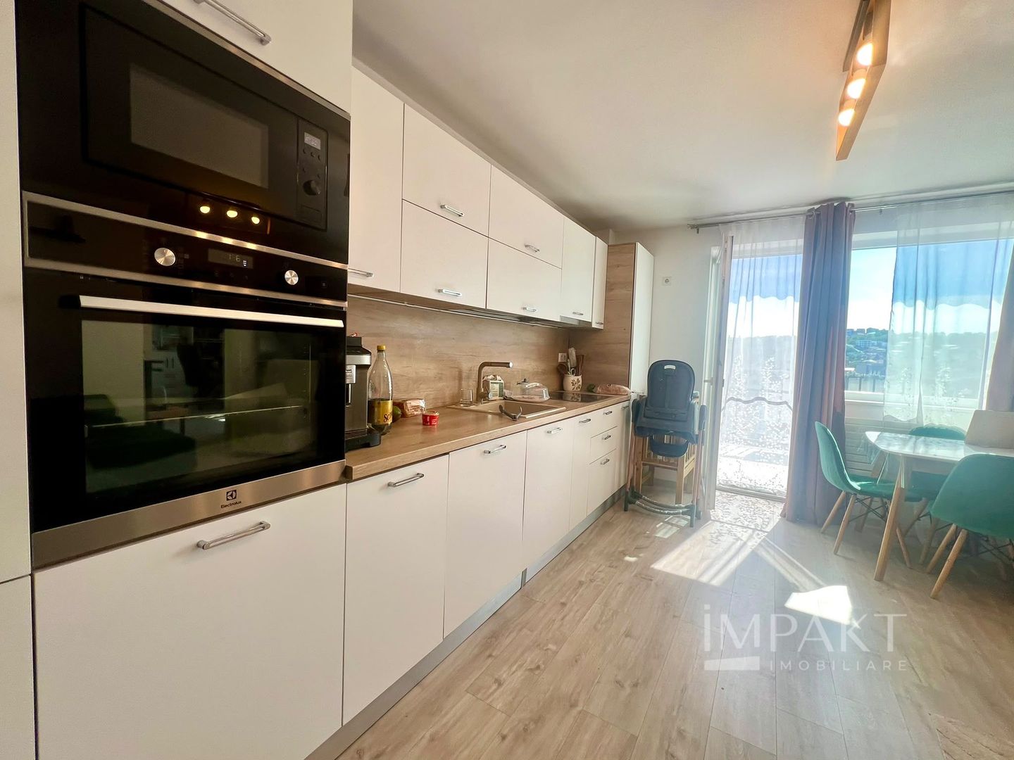 Apartament 3 camere in zona Taietura Turcului - Poză 2