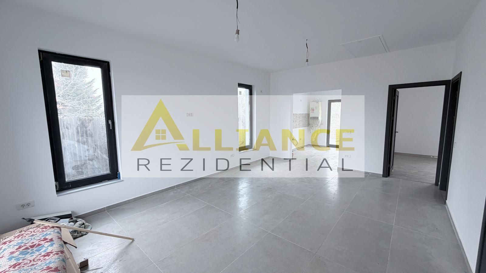 Casa Individuala - 3 camere - 1 baie - 250mp teren - Poză 5