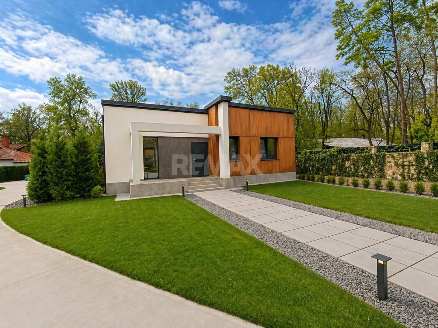Casă modernă La Sarkis Village | Varianta sură | 153 mp | 6 ari | 175.000 € - Poză 4