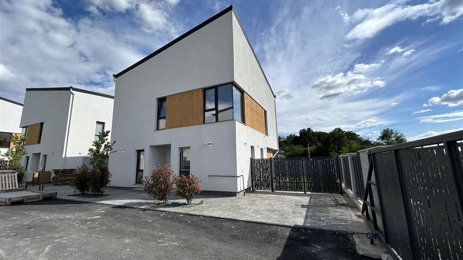 VILA INDIVIDUALA | TUNARI | MUTARE IMEDIATA - Poză 1