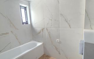 Ap.3 Camere la Etaj 1,Bloc 2026, cartier Traian-Cecilia Storck , Rm.VL - Poză 10