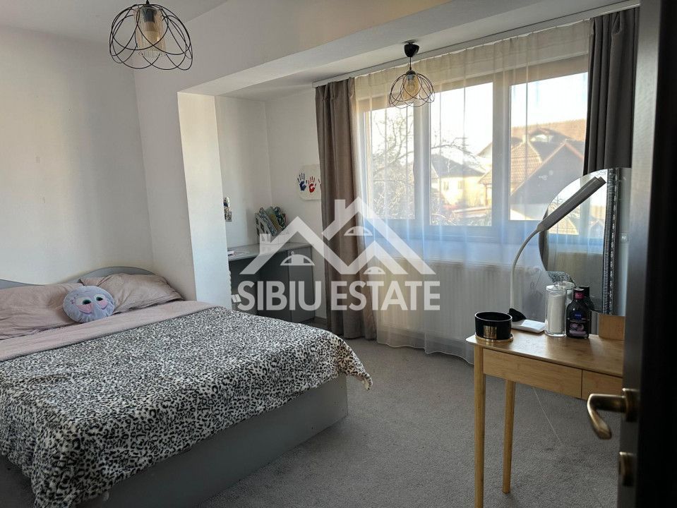 Casa tip duplex 5 camere 350 mp teren terasa cu zona gratar si pivnita - Poză 19