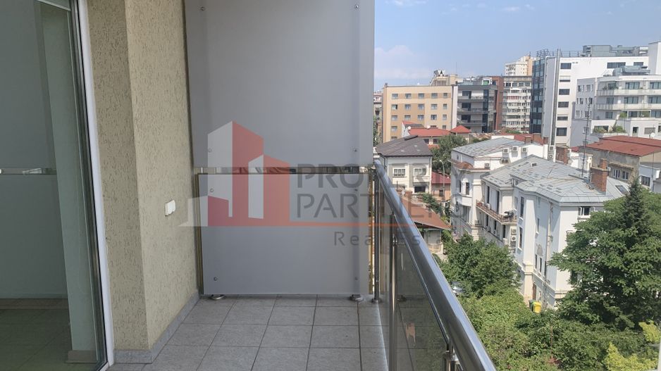 Spatiu de birou cladire moderna - Poză 6