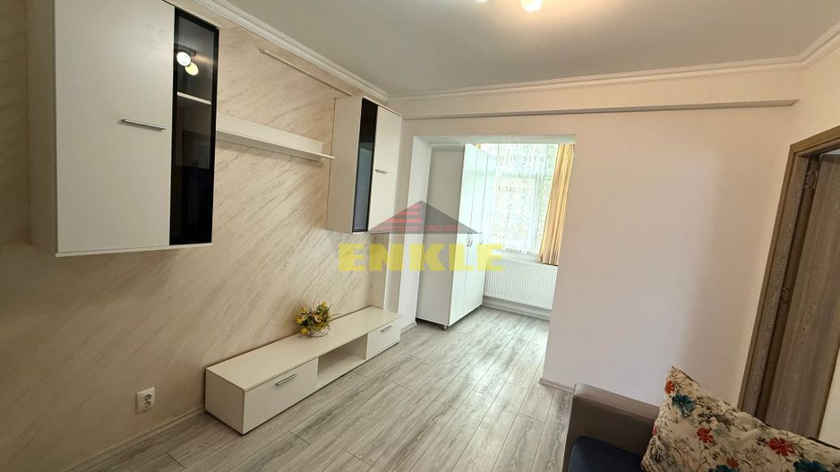 De inchiriat apartament cu 3 camere, zona Unirii. - Poză 6
